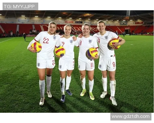 足球明星小姐姐的魅力瞬间大集合精彩图片分享与欣赏 足球明星小姐姐的魅力瞬间大集合精彩图片分享与欣赏