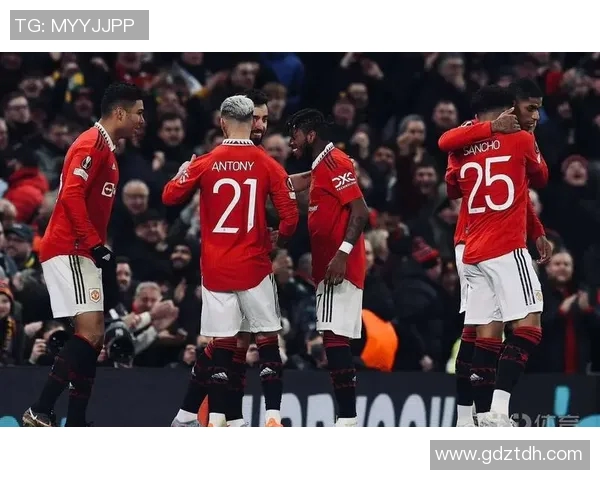 曼联与巴萨在国际冠军赛中激战正酣谁能笑到最后 曼联与巴萨在国际冠军赛中激战正酣谁能笑到最后