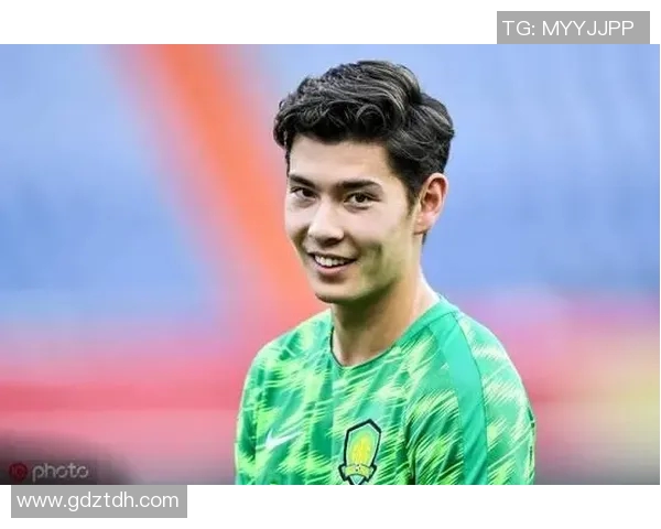 寻找那些高颜值的足球明星你能猜出几个来吗